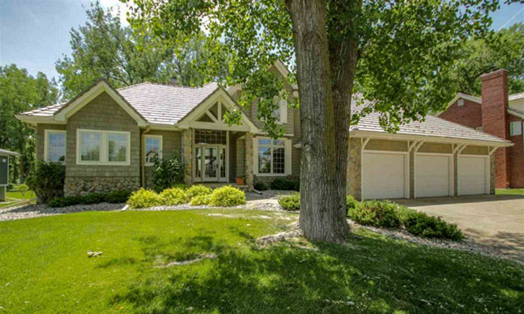 556 Monterey Trail, Dakota Dunes - $650,000
